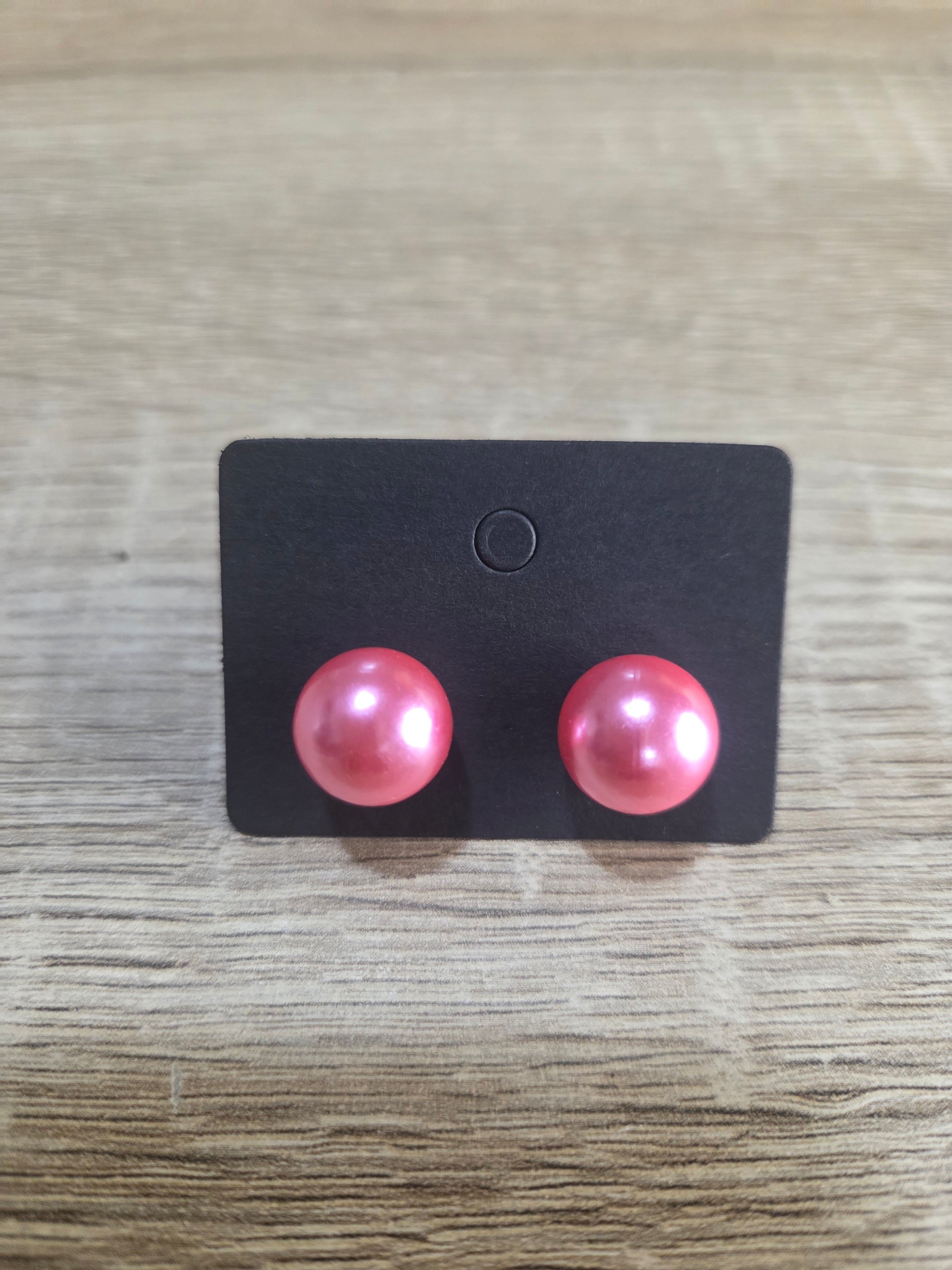 BIG PEARL STUDS