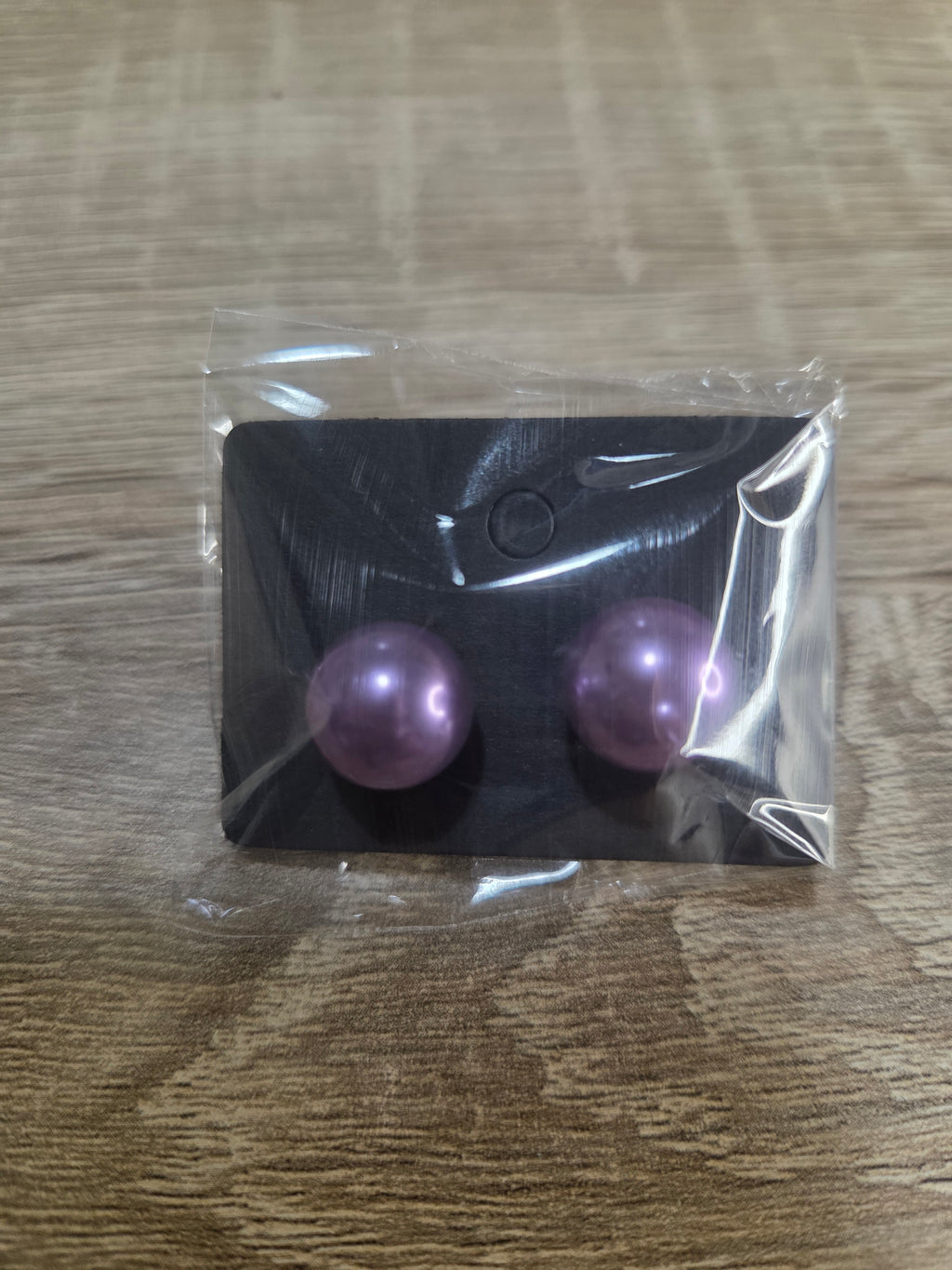 BIG PEARL STUDS