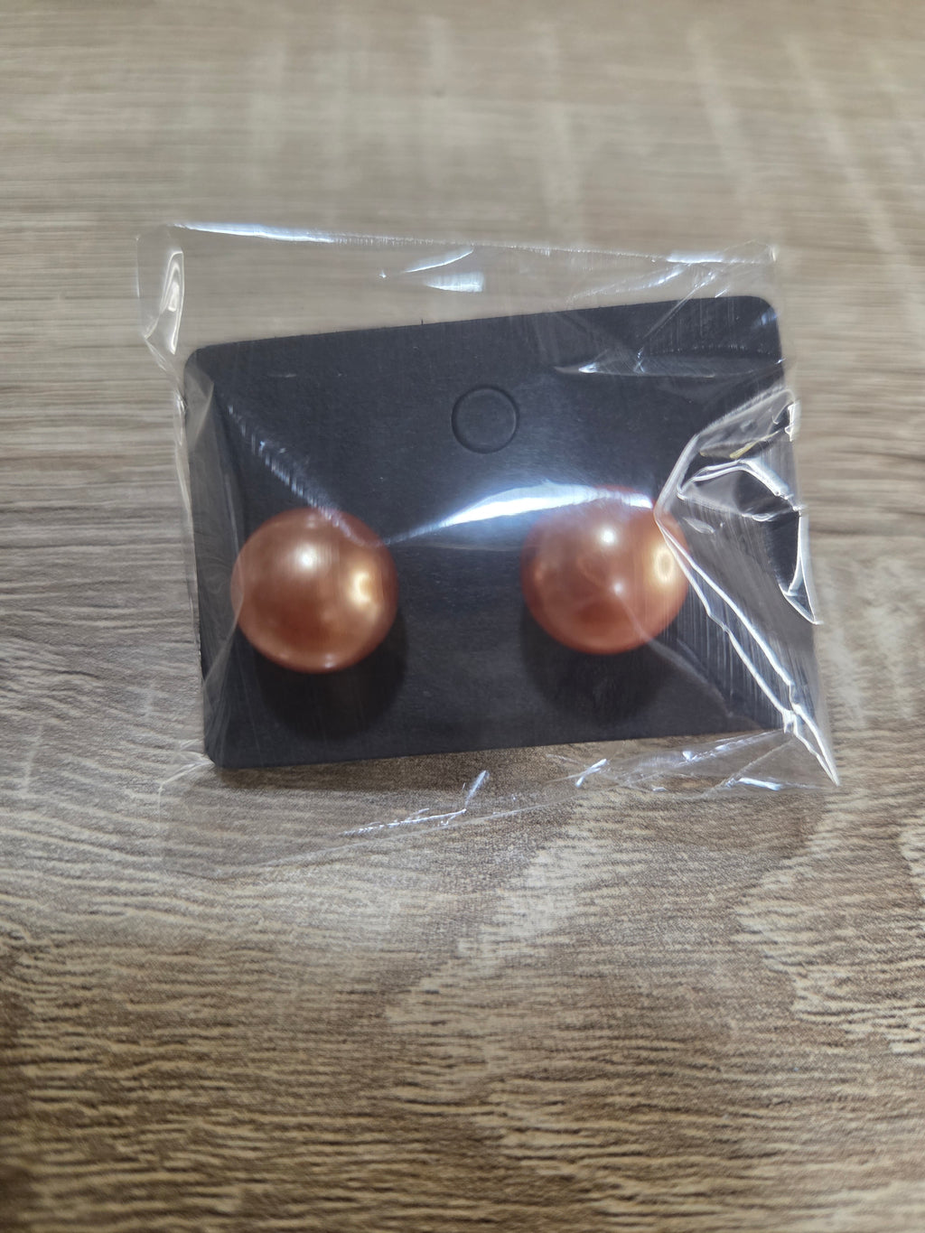 BIG PEARL STUDS