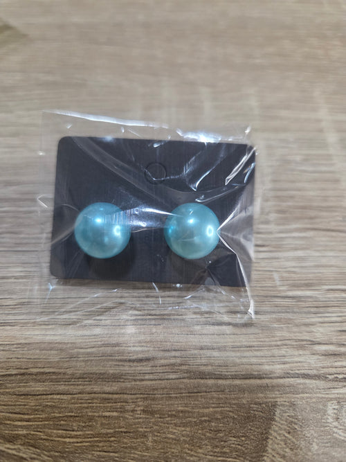 BIG PEARL STUDS