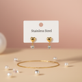HEART DANGLES GOLD Background