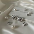 HEARTS AND PEARLS SILVER Background